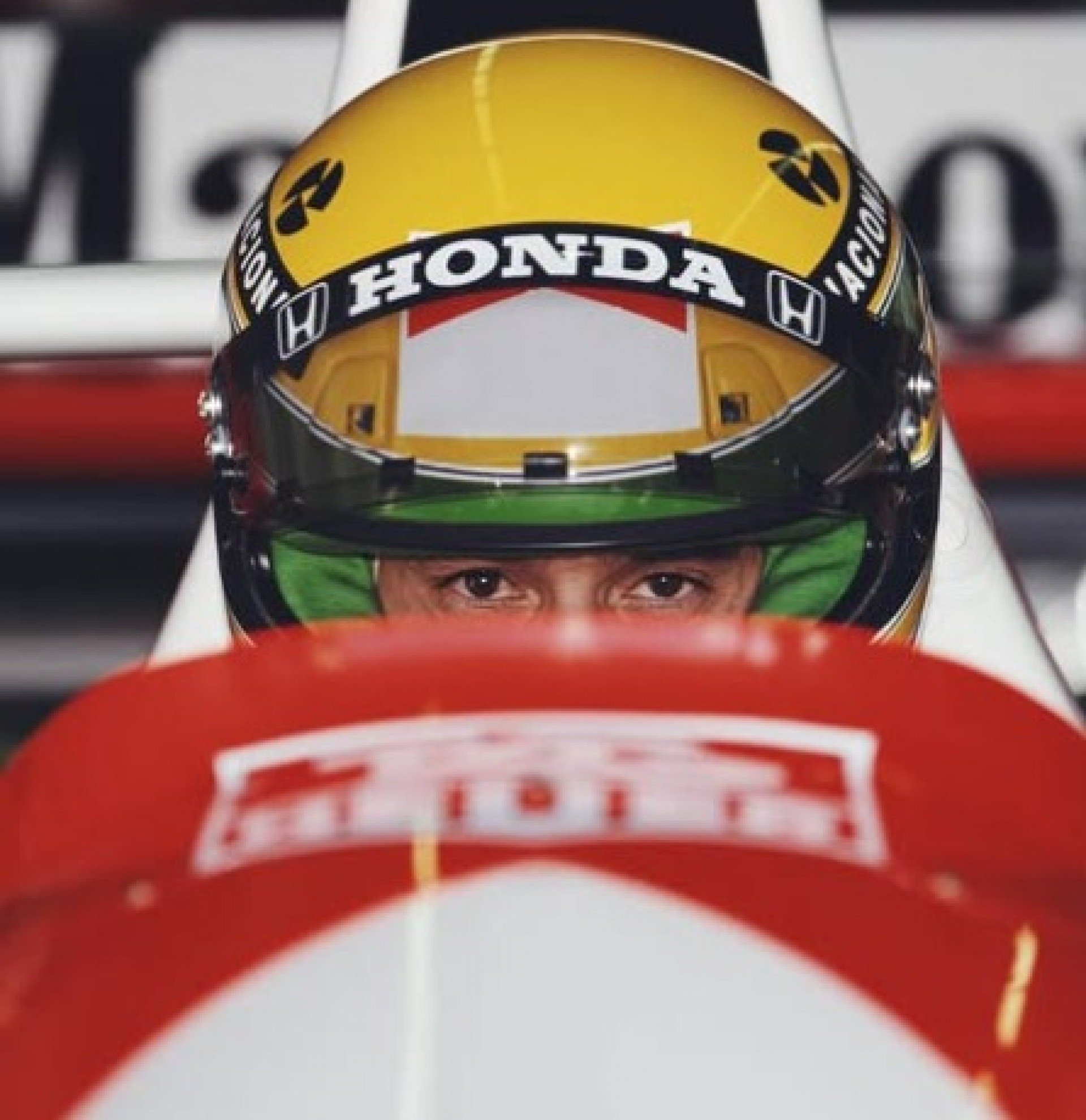 Um dos itens mais simbólicos da carreira de Ayrton Senna foi vendido por um valor histórico em um leilão realizado na Inglaterra. O capacete utilizado pelo tricampeão mundial de Fórmula 1 no Grande Prêmio da Bélgica de 1992 foi arrematado por 720 mil libras – o equivalente aproximadamente a R$5,4 milhões na cotação atual – [&amp;#8230;]