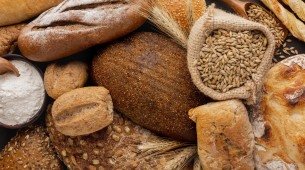 Em planos alimentares considerados exemplares, caso da Dieta Mediterrânea, o pão tem seu espaço garantido, mas é consumido dentro de um contexto equilibrado, sem excesso