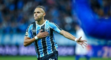 Braithwaite, atacante do Grêmio