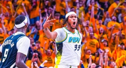 Noite de quatro jogos dos playoffs da NBA nessa terça-feira (29).