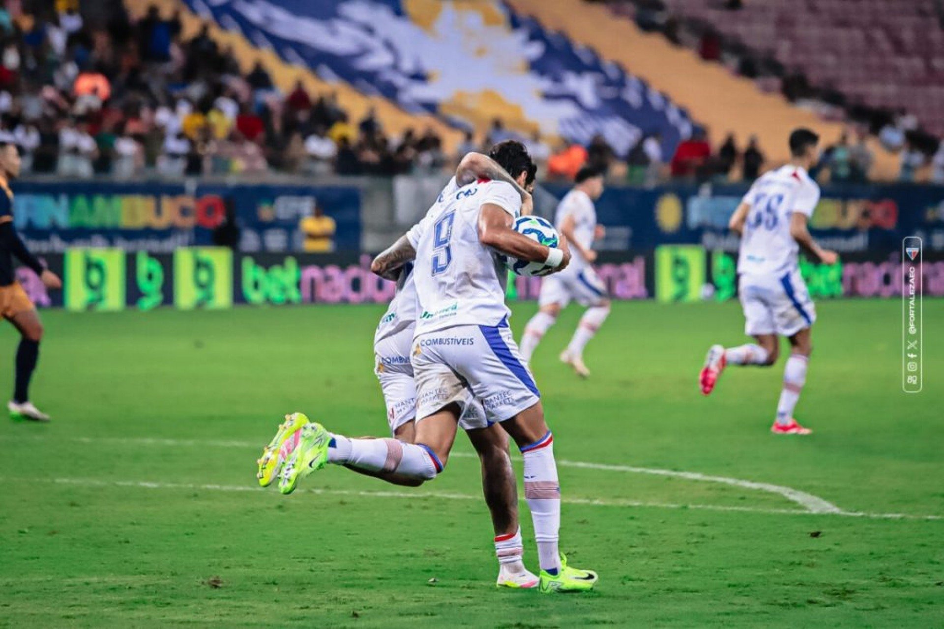 Com gol de Lucero, o Fortaleza conseguiu um empate fora de casa, contra o Retrô-PE, na Arena Pernambuco, na noite desta terça-feira(29). Mas o Leão completou um mês sem vencer em 2025. Nos últimos oito jogos, o tricolor perdeu três e empatou cinco, em partidas válidas pelo Campeonato Braisleiro, Libertadores e Copa do Brasil. Além [&amp;#8230;]