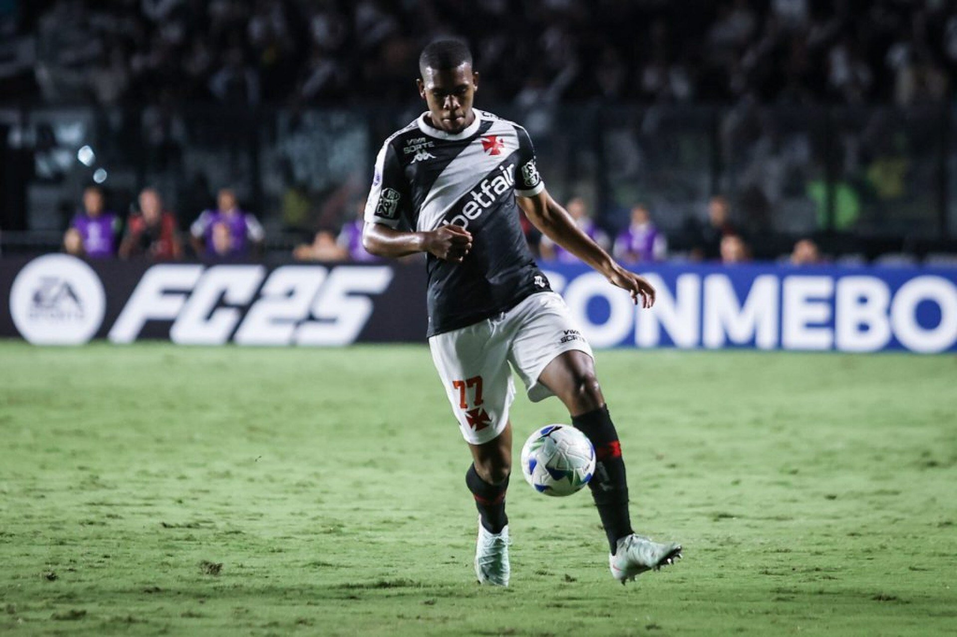 Empate veio somente aos 26 minutos do segundo tempo.