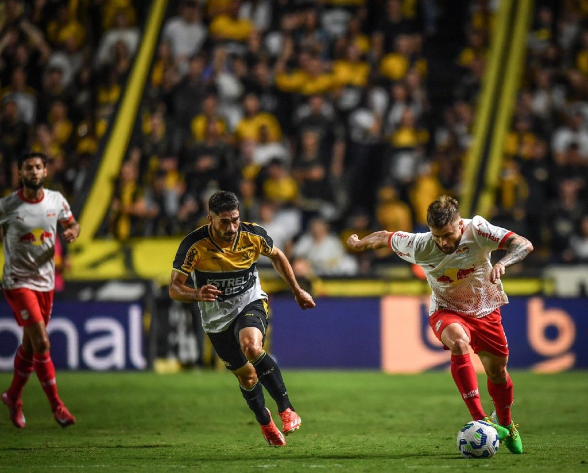 Derrota interrompe sequência de vitórias da equipe