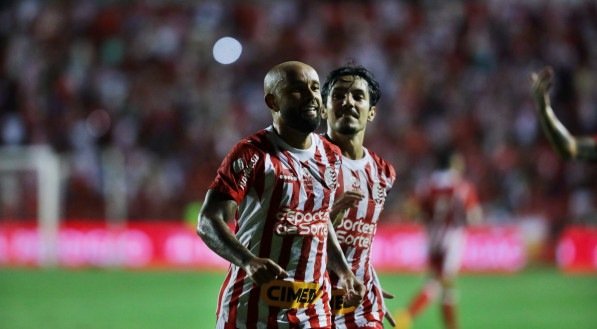 Patrick Allan em comemoração de gol pelo Náutico na última rodada da Copa do Nordeste - a vitória sobre o América-RN