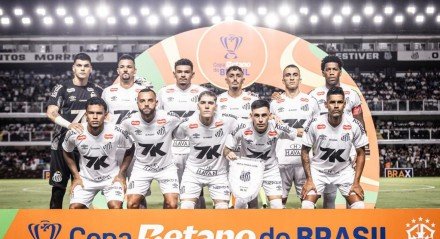 Peixe somou uma vitória, dois empates e cinco derrotas. 