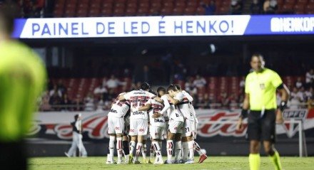 Ferreirinha perdeu pênalti para o São Paulo. 