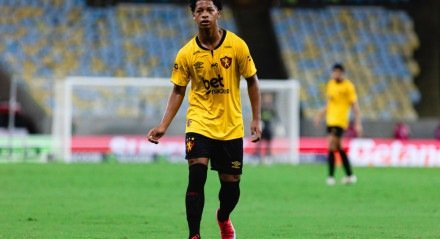 Zé Lucas, volante do Sport