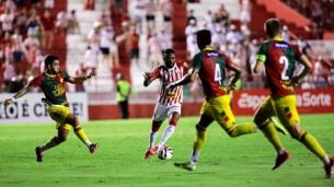 Lance do jogo entre N&aacute;utico x Brusque pela &uacute;ltima rodada da S&eacute;rie C