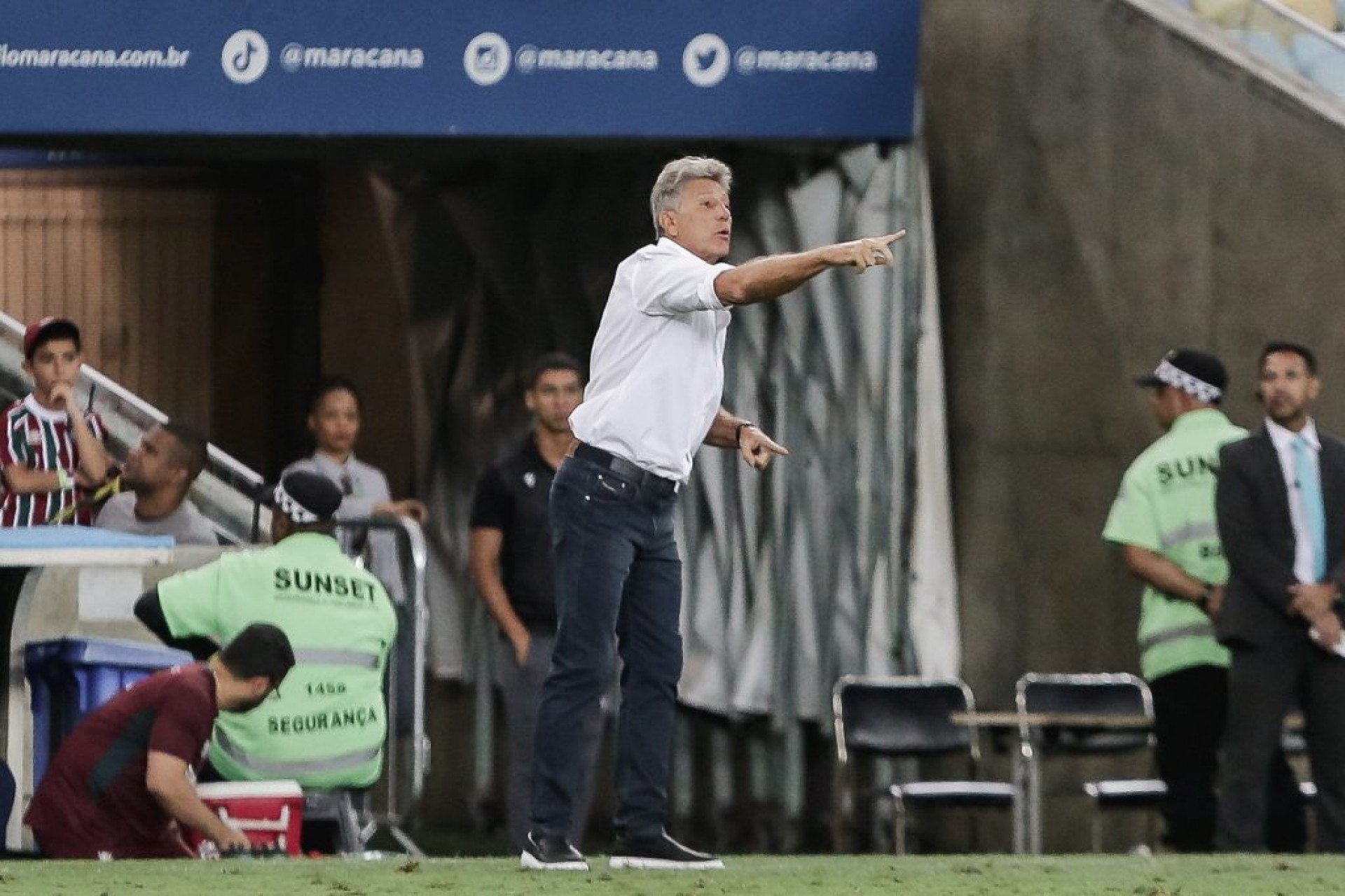 Após a partida, o treinador reconheceu a superioridade do adversário no primeiro tempo, mas destacou a reação tricolor na etapa final.