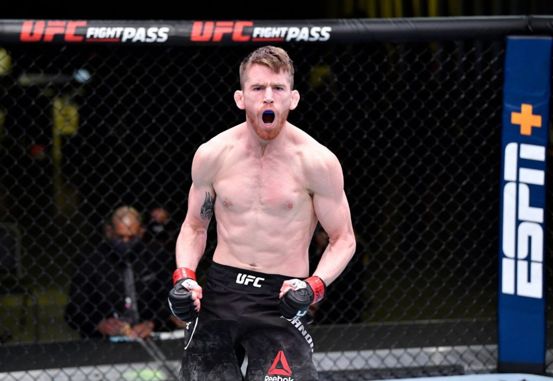 UFC Des Moines: Deiveson Figueiredo é dominado e perde para Sandhagen
