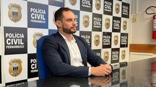 Luiz Alberto Braga estava na ilha tirando férias do delegado titular. Ele é lotado no Depatri, na Zona Oeste do Recife