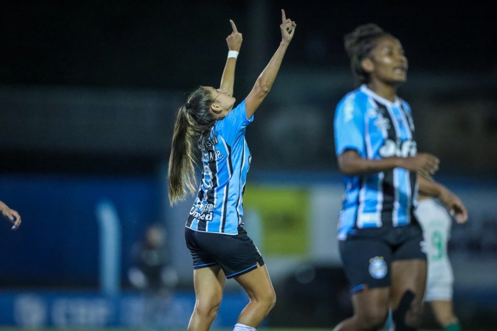 Giovaninha, Valéria Paula e Amanda Brunner anotaram os tentos da vitória das Mosqueteiras; Milena descontou para as Jaconeras
