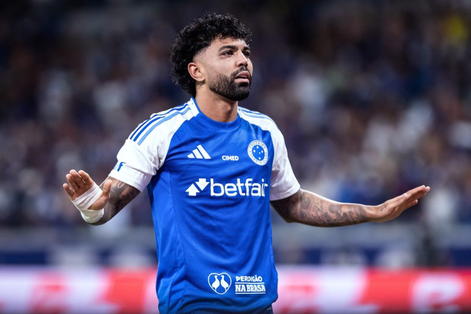 Com gol de Gabriel Barbosa, Cruzeiro engata terceira vitória seguida na temporada