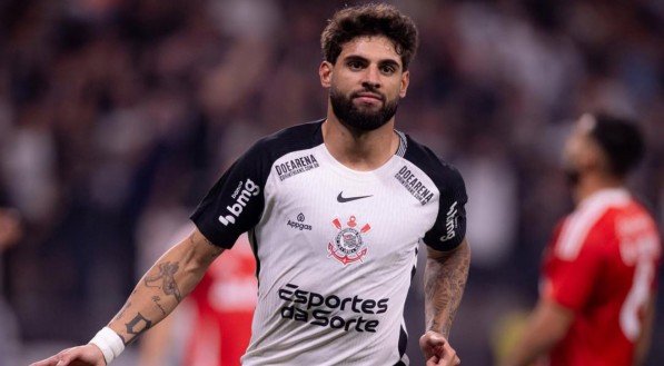 Yuri Alberto celebrando gol pelo Corinthians na temporada