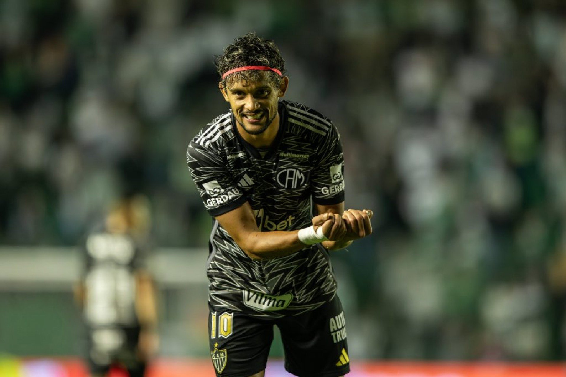 Juventude e Atlético-MG se enfrentaram nesta segunda-feira (5 de maio), pela 7ª rodada do Campeonato Brasileiro. A bola rolou no estádio Alfredo Jaconi, em Caxias do Sul, com vitória de 1 a 0 para o Atlético-MG. Destaques: Everson: Mais uma vez o goleiro salvou o Atlético, com defesas espetaculares. Gustavo Scarpa: Marcou o gol da [&amp;#8230;]