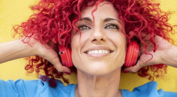 Cores de cabelo que não combinam com mulheres maduras