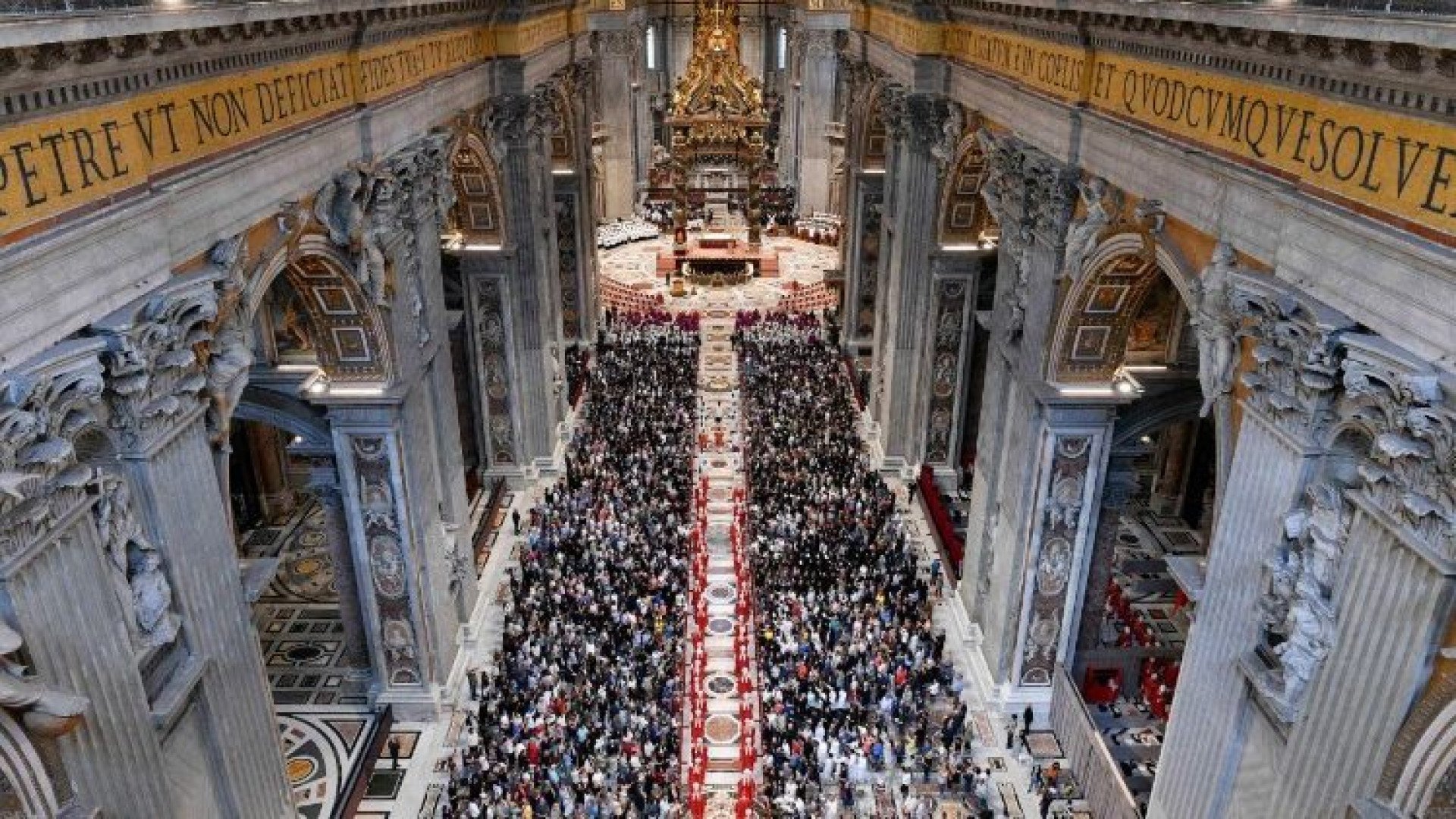 Primeiro dia do Conclave: acompanhe ao vivo e com imagens a escolha do novo papa