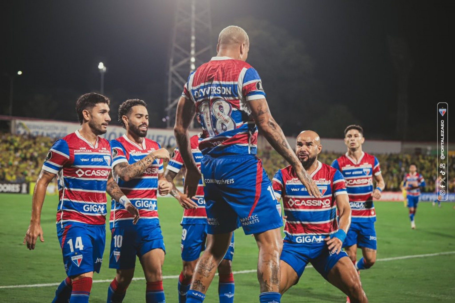 Leão voltou a vencer após mais de um mês.