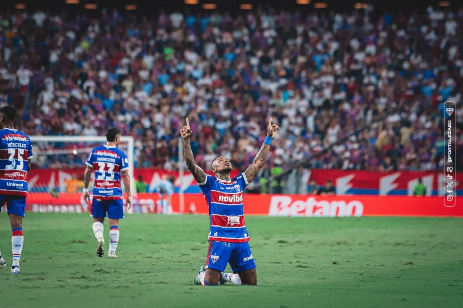 Na noite de terça-feira (6), o Fortaleza venceu o Colo Colo por 4 a 0 no Castelão, em partida válida pela quarta rodada da fase de grupos da Libertadores. Os gols&amp;#160;do Leão foram anotados por Breno Lopes, aos 25, Marinho aos 30 e Deyverson aos 39 minutos do primeiro tempo, enquanto Lucero ampliou aos 39 [&amp;#8230;]