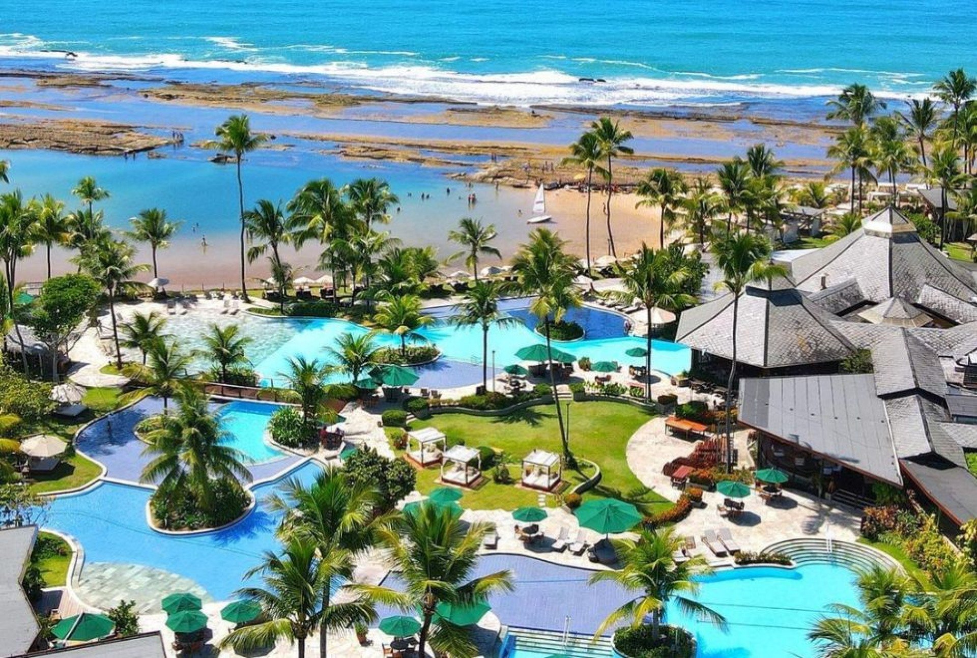 Polícia investiga furto de R$ 50 mil em resort na praia de Muro Alto, Litoral Sul de Pernambuco