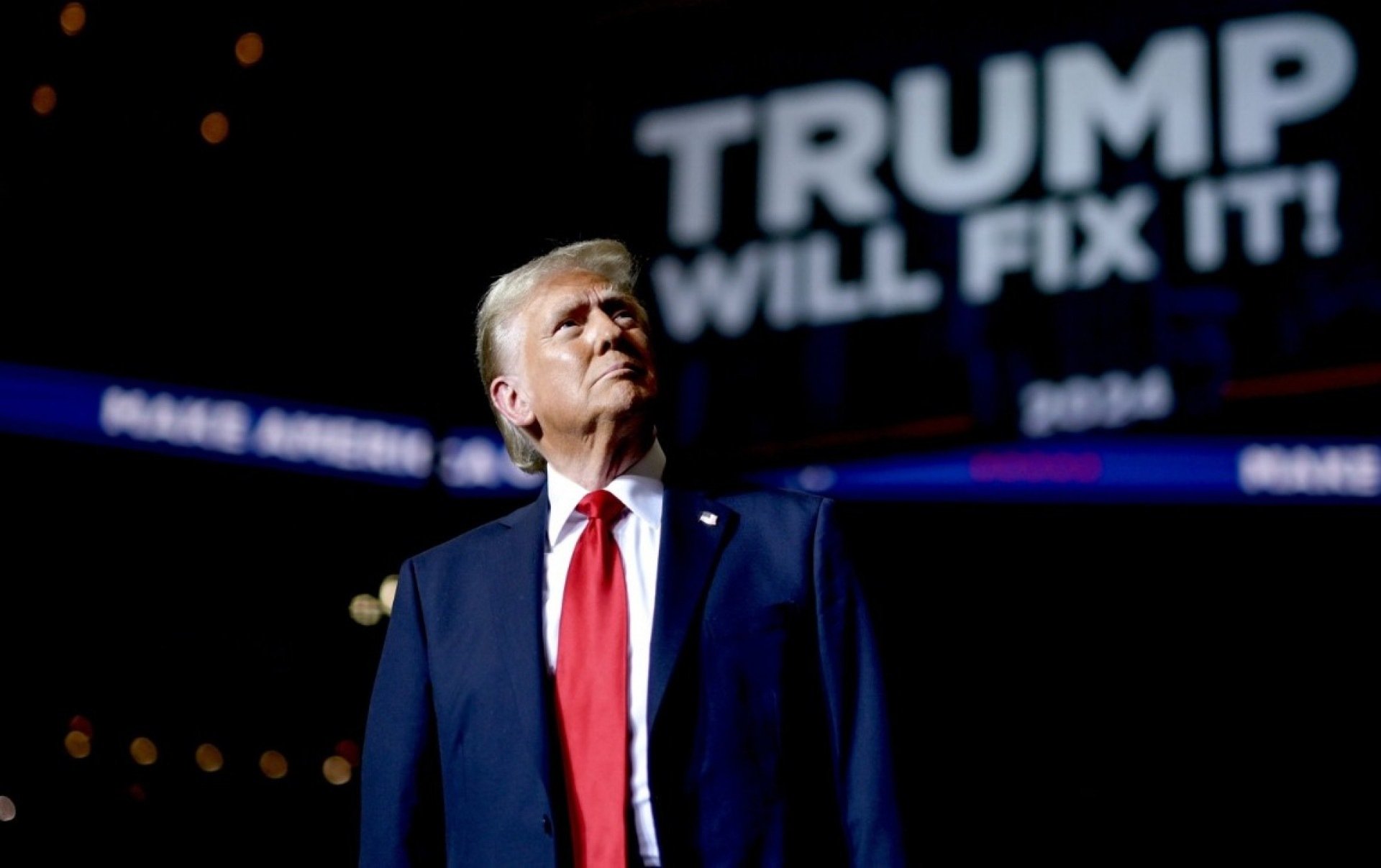 Donald Trump, presidente dos EUA, descarta aliviar tarifas de 145% sob bens da China e oferece ajuda para Índia e Paquistão