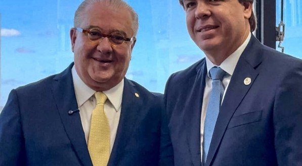 Encontro de pernambucanos em Brasília: deputado Augusto Coutinho e o ministro das Comunicações Frederico de Siqueira Filho