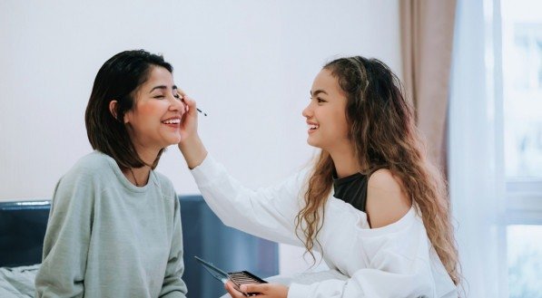 Dia das Mães: 7 dicas de maquiagem para pele madura