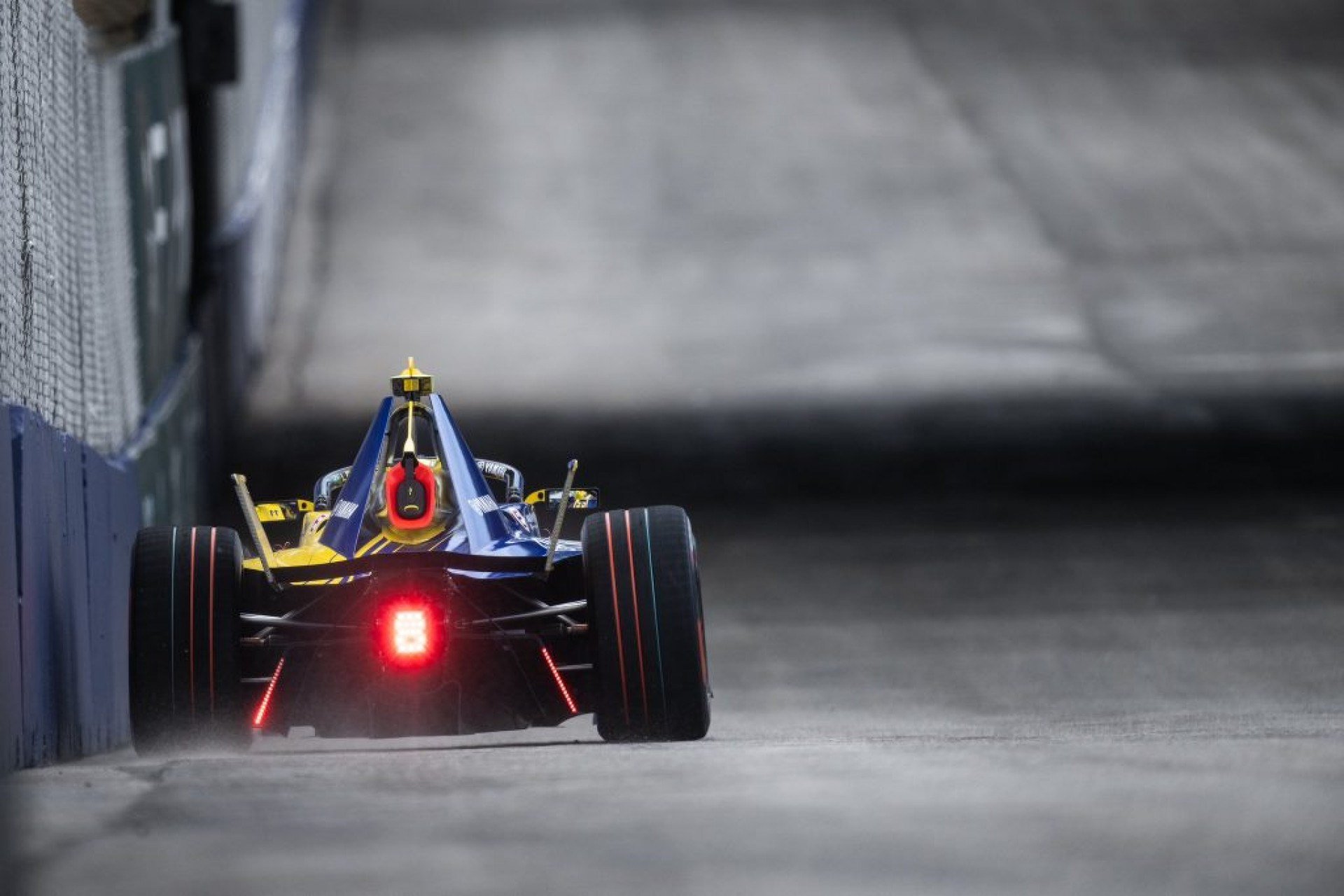 Fórmula 4 abre temporada 2025 com três vencedores diferentes em Interlagos