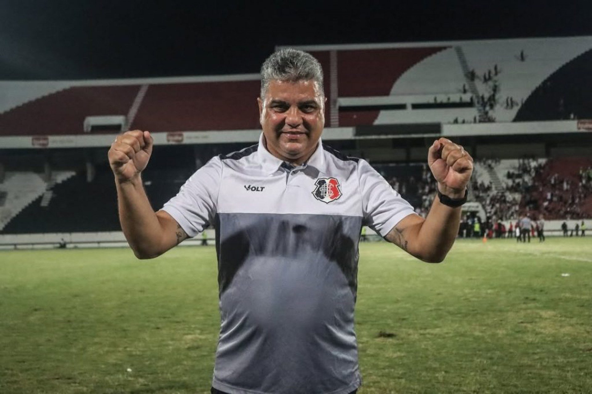 Nas graças do torcedor, Marcelo está invicto no comando da equipe de Recife