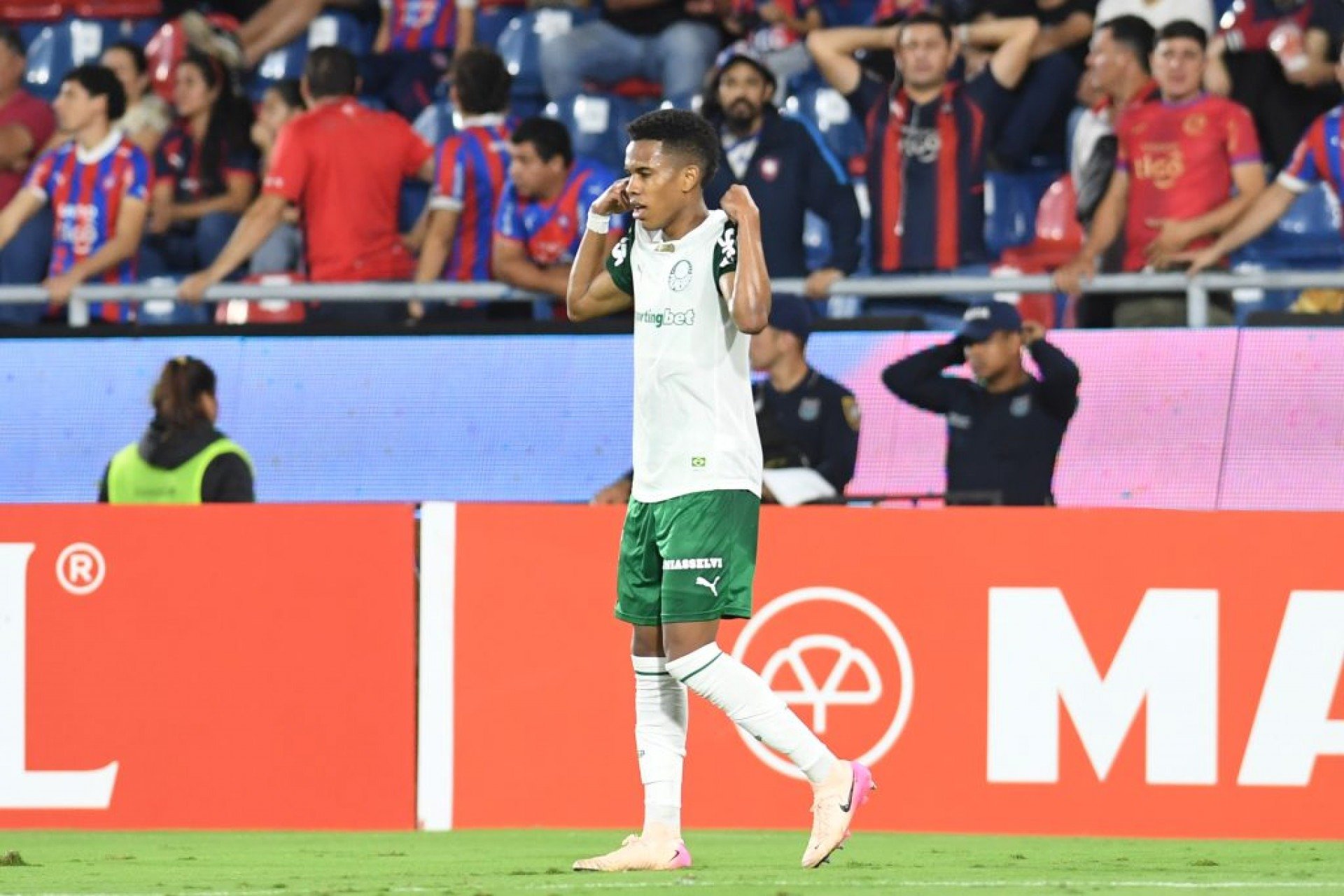 O Verdão venceu no Paraguai por 2 a 0 e garantiu sua classificação antecipada para as oitsvas de final da CONMEBOL Libertadores