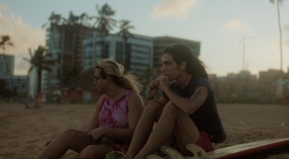 Curta brasileiro "Alice" vence o Festival Hot Docs e está qualificado a disputar o Oscar
