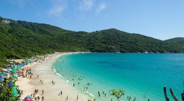 Praia do Forno, em Arraial do Cabo