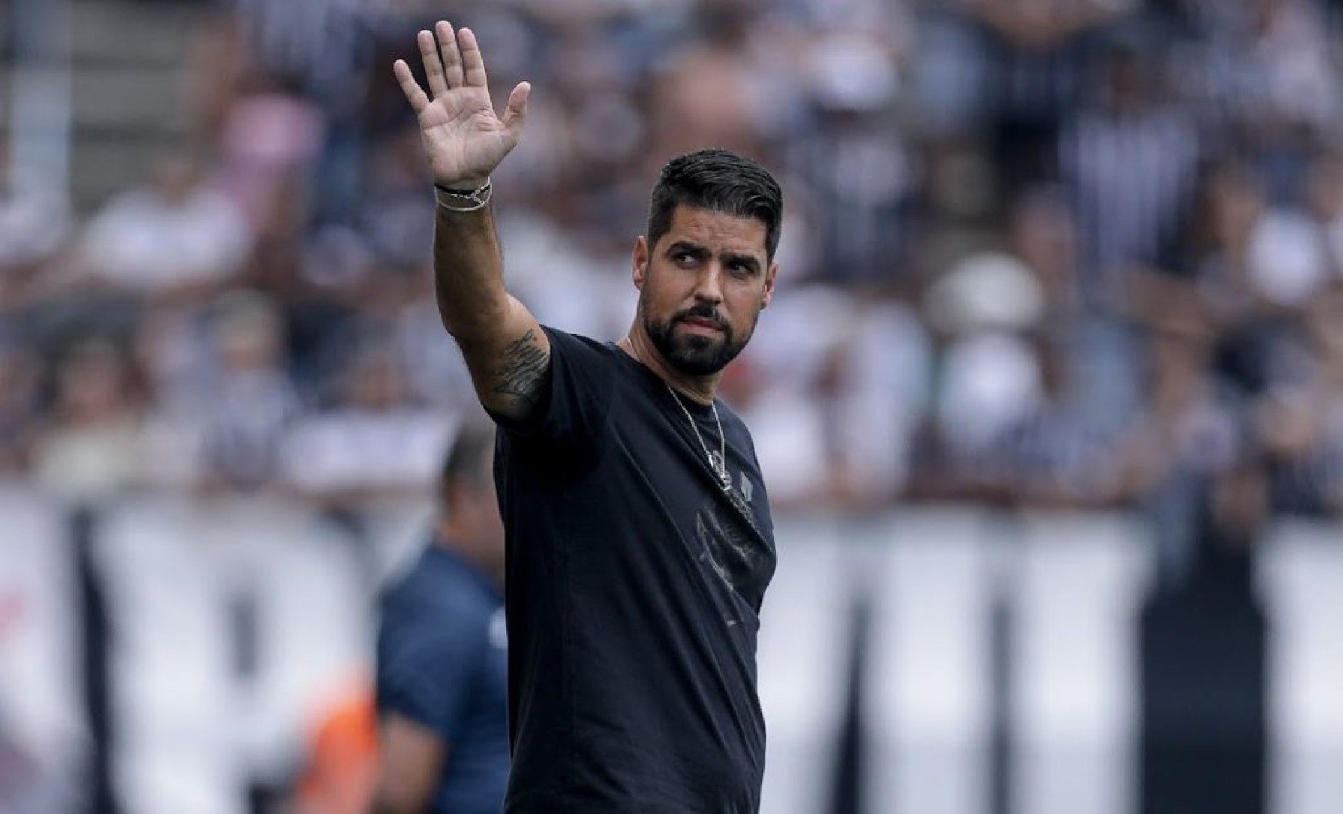 António Oliveira desembarca no Recife e assume o desafio de reerguer o Sport no Brasileirão
