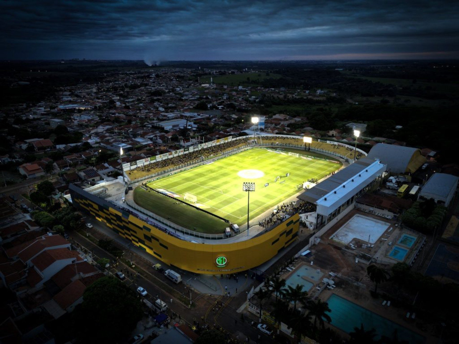 Equipes se enfrentam neste sábado (10), pela oitava rodada do Brasileirão. A bola rola às 18h30 no Estádio José Campos Maia.