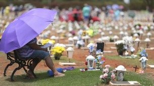 A fundadora do grupo Mães sem Nome estudou psicologia para compreender melhor as múltiplas experiências de luto e como é possível continuar vivendo e reencontrar a alegria