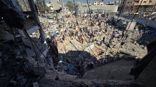 Ataques israelenses na Faixa de Gaza deixam ao menos 15 pessoas mortas
