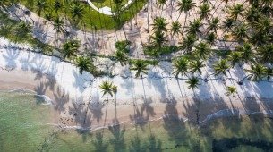 GUADALUPE Novo empreendimento de alto padrão fica no Litoral Sul do estado, com paisagem privilegiada que une mar, rio e mata conservada.