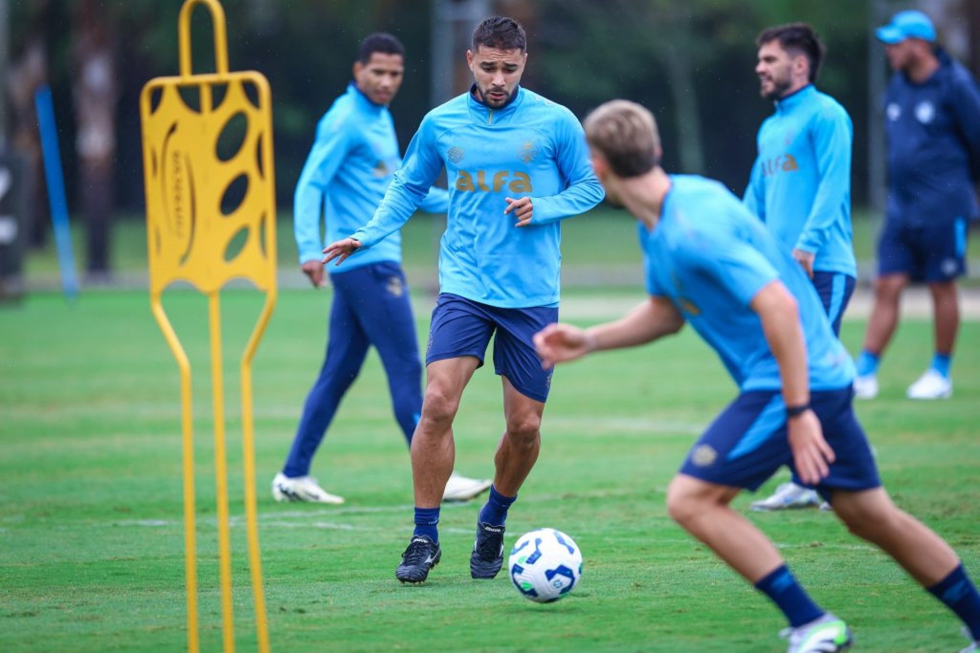 Time ainda não conseguiu vencer duas partidas consecutivas no campeonato