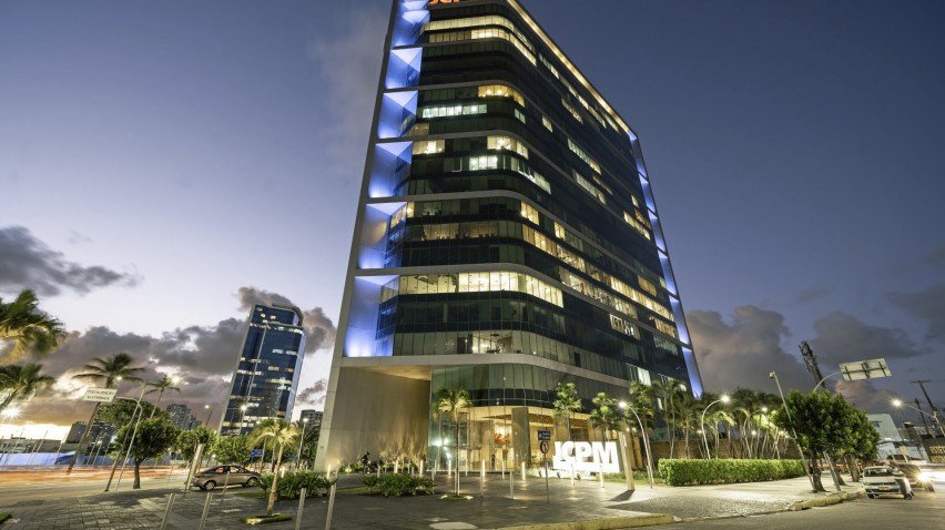 ENDEREÇO Inaugurado em 2018, o empresarial JCPM Trade Center é a sede do Grupo, no bairro recifense do Pina