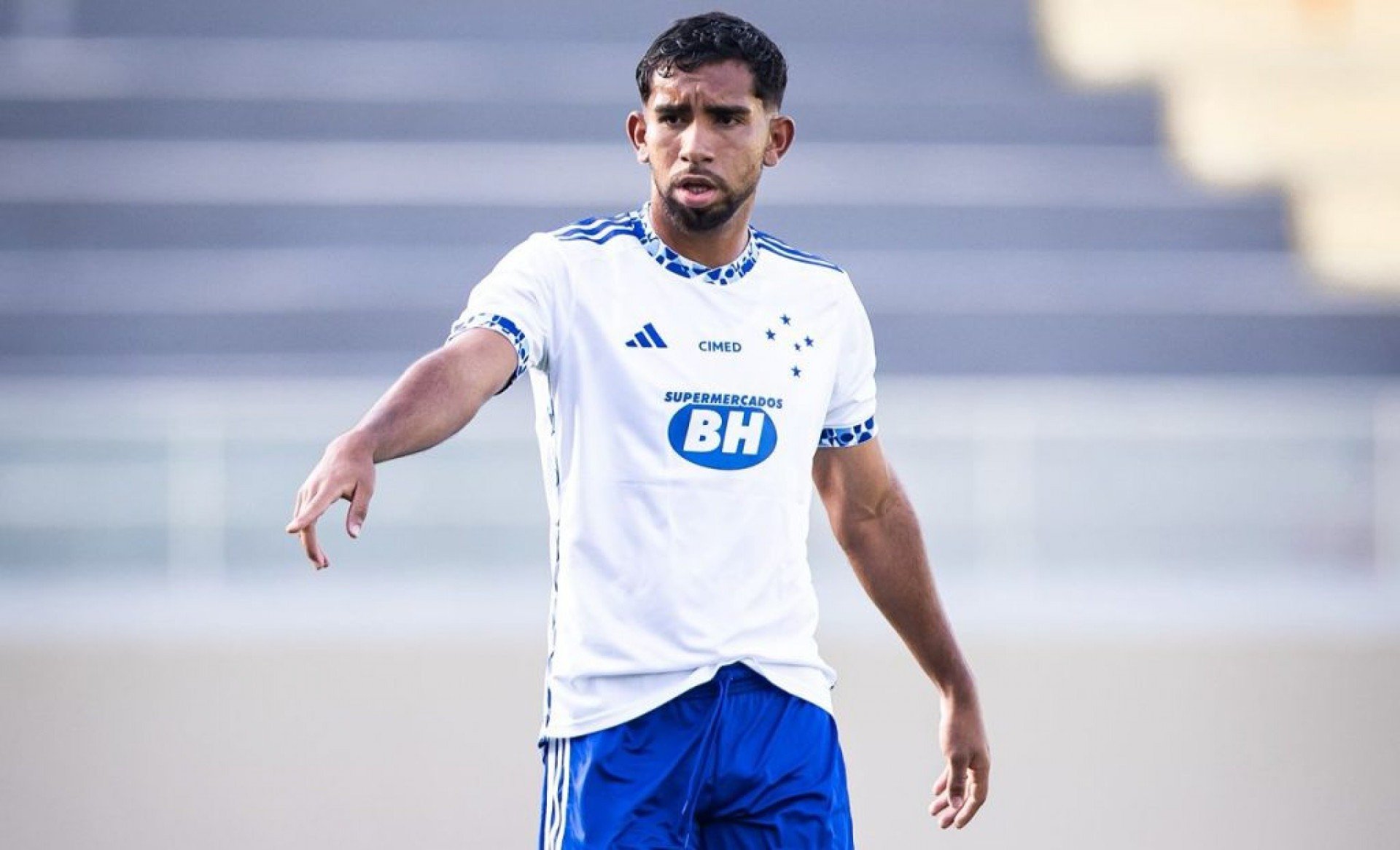 Volante retorna ao clube após três anos e reforça o elenco sub-20 na disputa de competições nacionais e estaduais