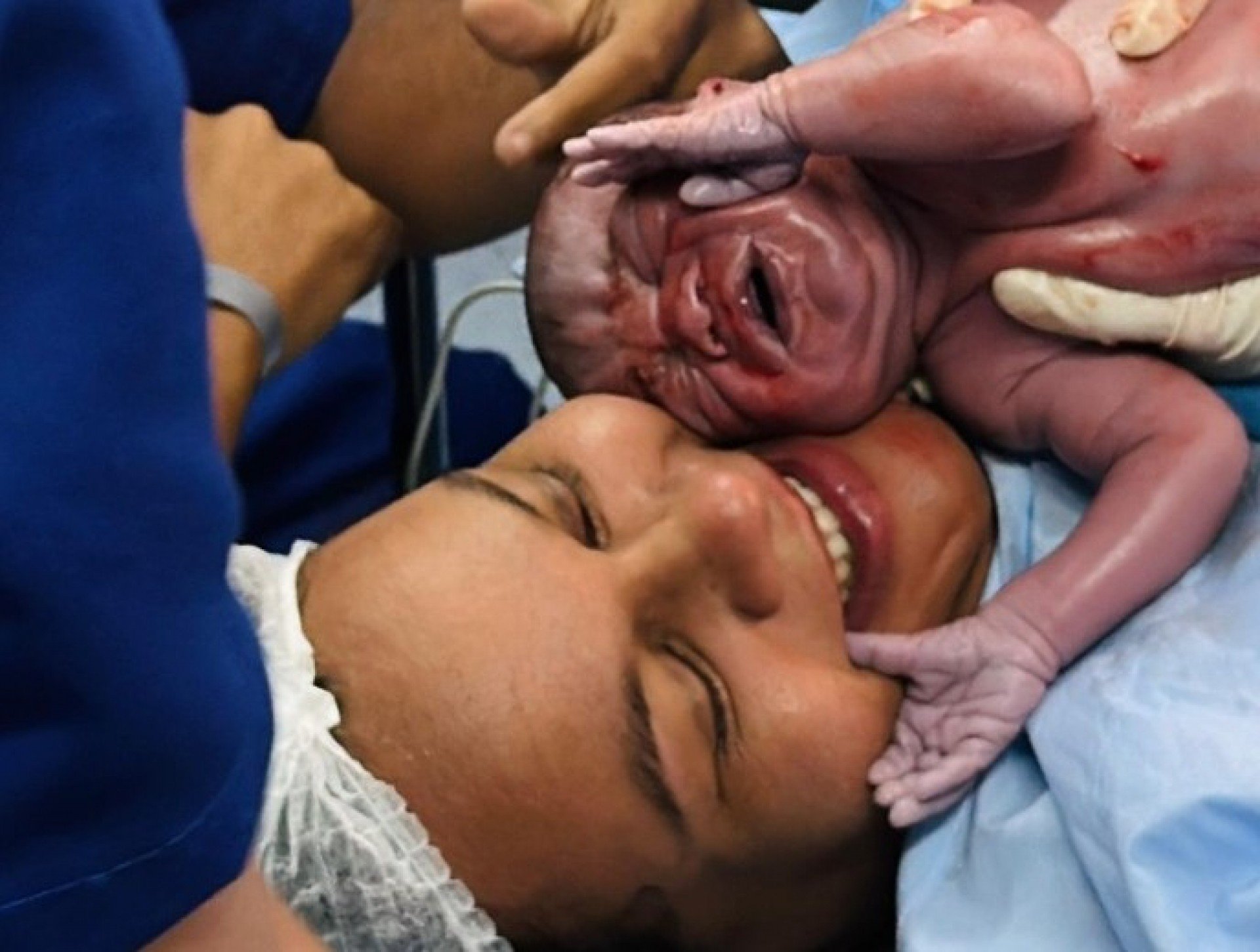 Na véspera do Dia das Mães, Hospital da Mulher do Agreste realiza primeiro parto