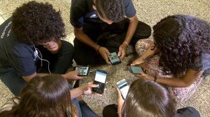 Adolescentes não têm apoio para lidar com redes sociais, diz pesquisa
