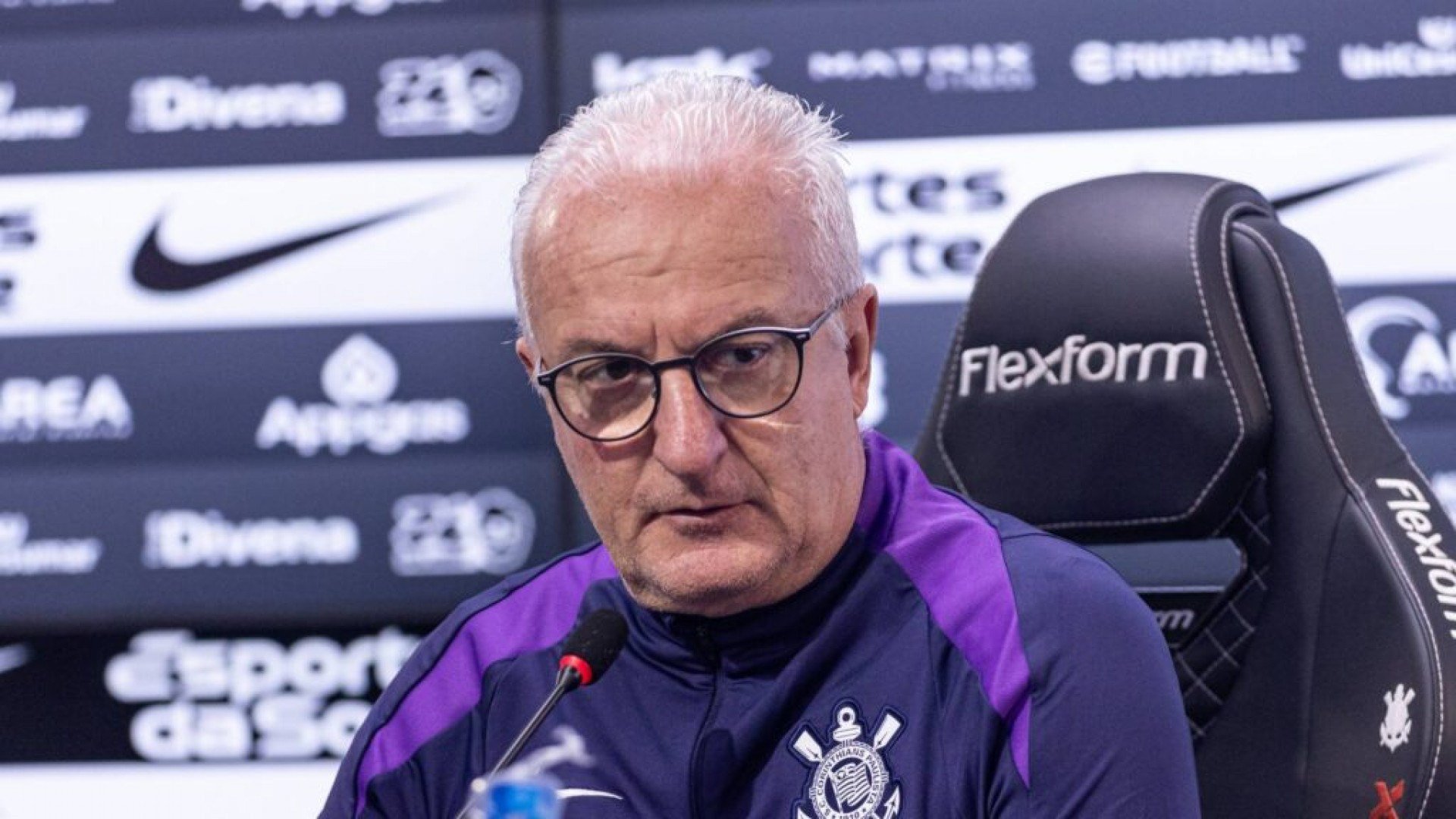 Treinador apontou a urgência em corrigir a desatenção da equipe na volta para a segunda etapa: "É uma situação que nós temos que corrigir, buscar uma correção rápida".