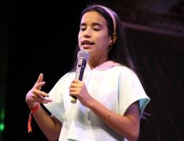 Imagem da escritora amazonense Malu Lira 