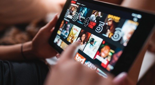 3 séries viciantes que você consegue maratonar em um único dia