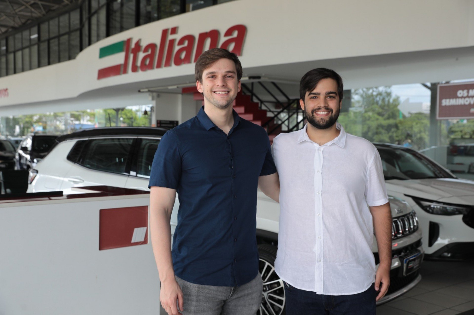 Matheus Mendonça, Diretor Comercial da Fiat, e Felipe Mendonça, Diretor Comercial da Jeep