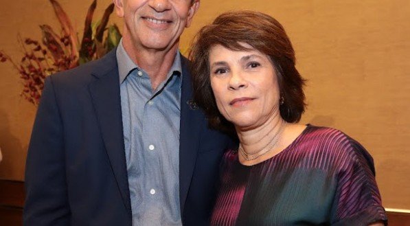 Luciana e Francisco Bacelar, na festa do Grupo JCPM