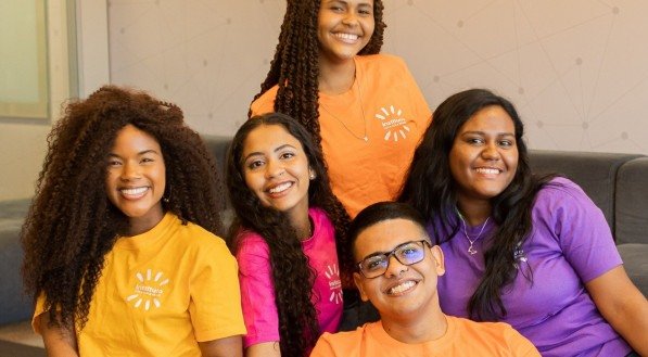 Programa gratuito da Coca-Cola abre quase 6 mil vagas para jovens de Pernambuco