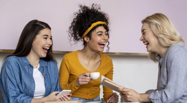 20 Perguntas +18 para apimentar a conversa com os amigos