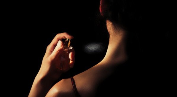 5 perfumes da Avon que lembram fragrâncias importadas famosas